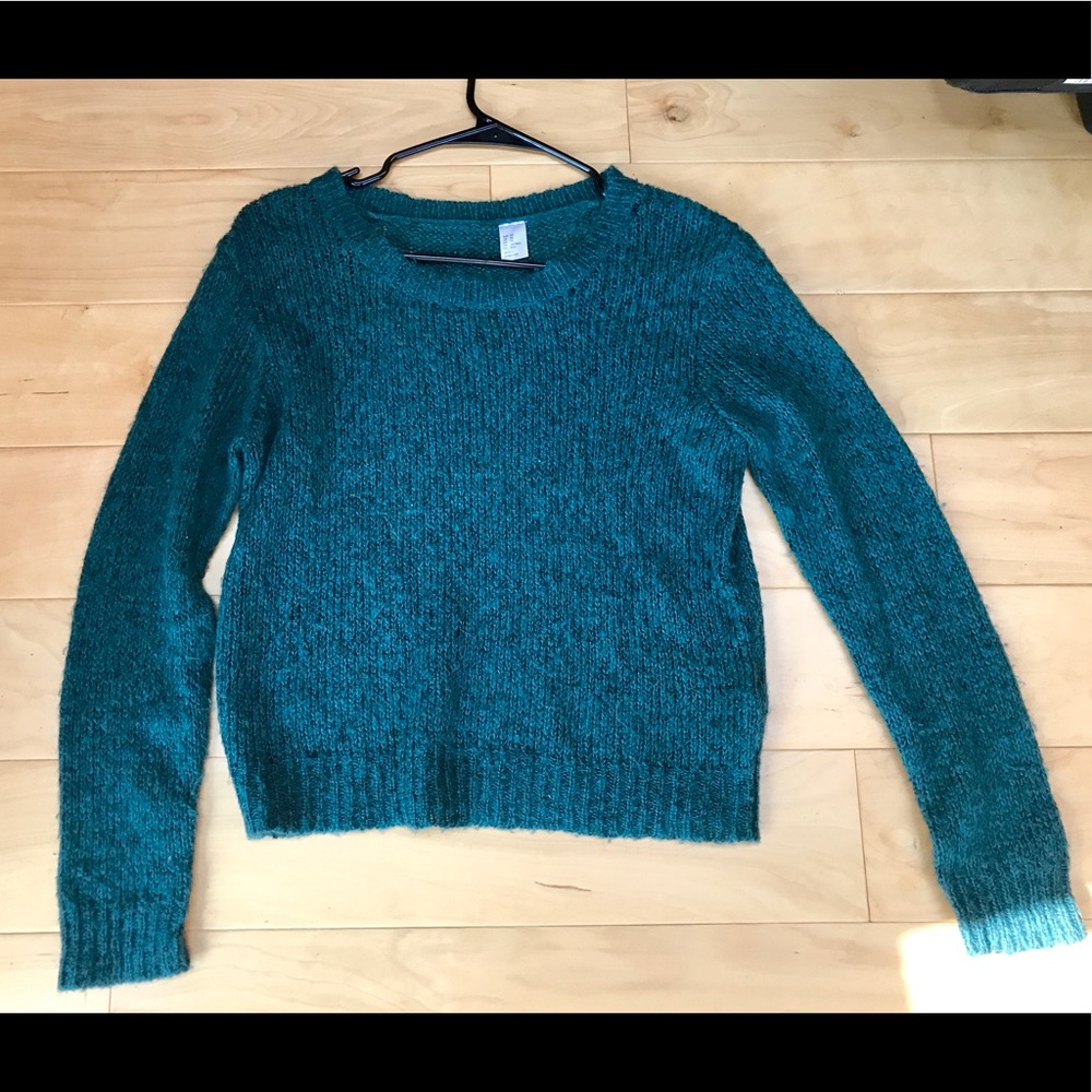 H&M green sweater
